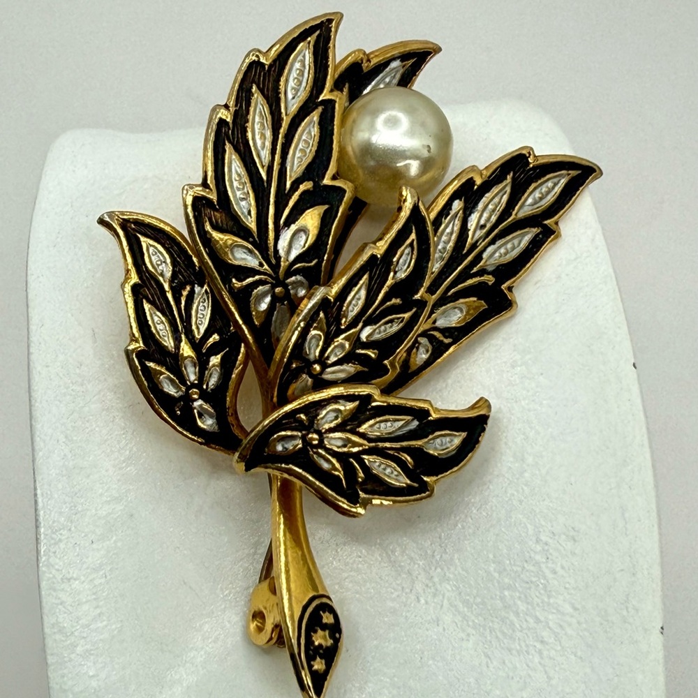 Vintage Damascene Floral Faux Pearl Leaf Brooch Pin 2”